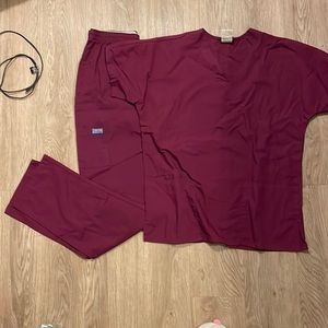 Cherokee Scrubs Maroon Size XS